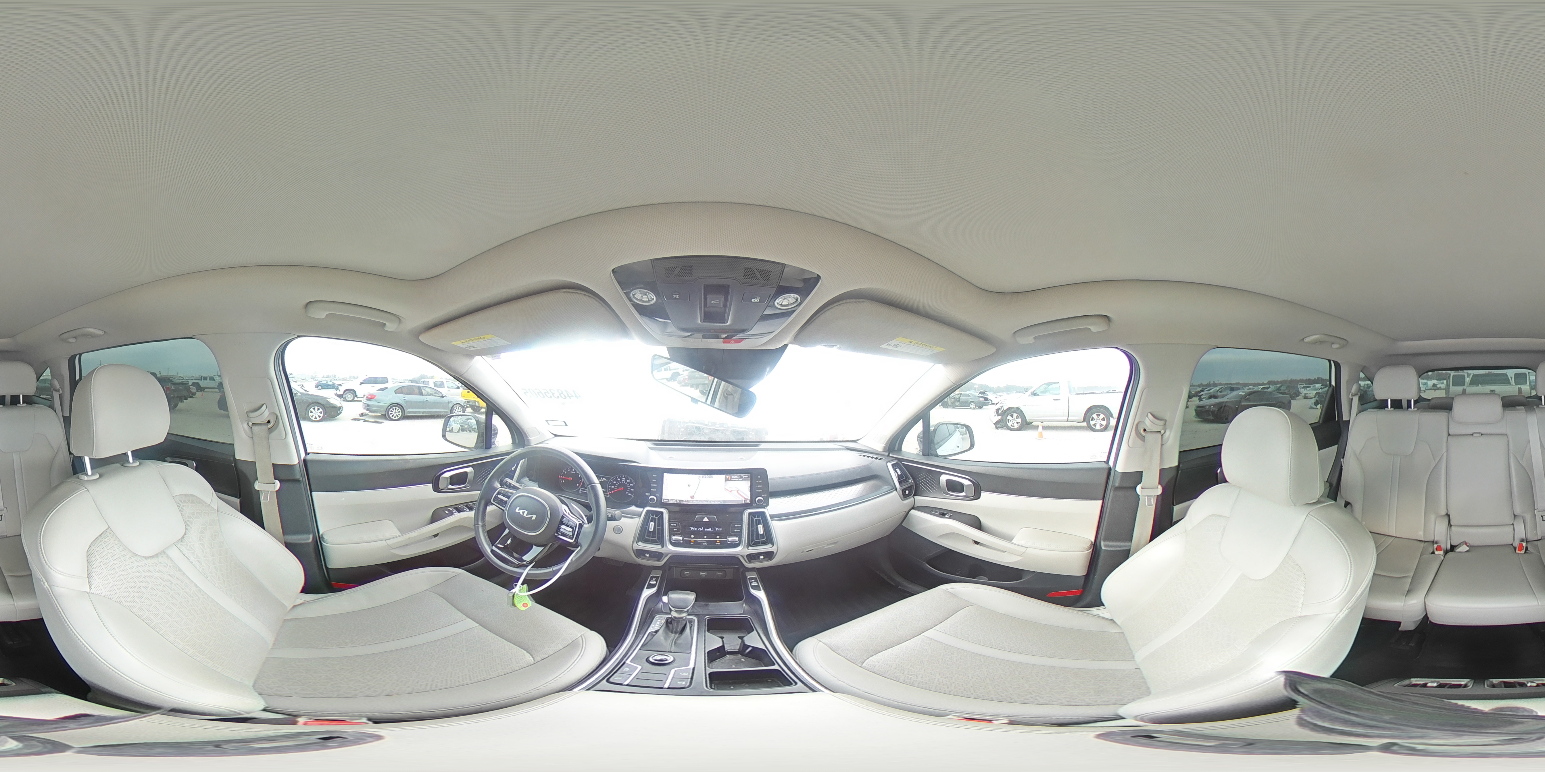 2022 Kia Sorento - Image 13