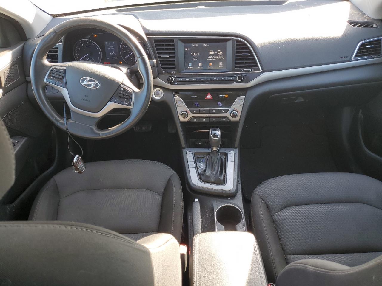 2017 Hyundai Elantra - Image 8