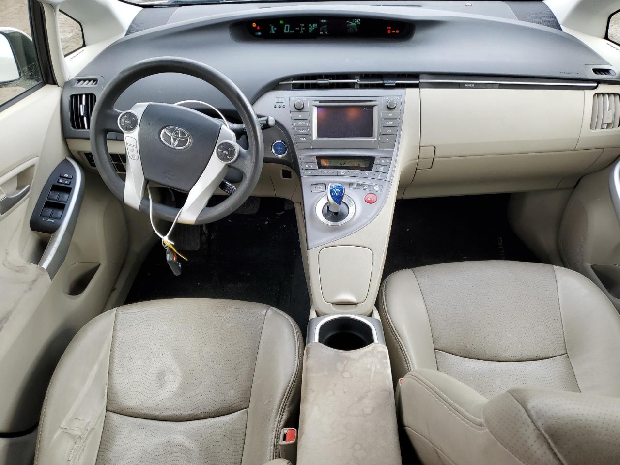 2015 Toyota Prius - Image 8