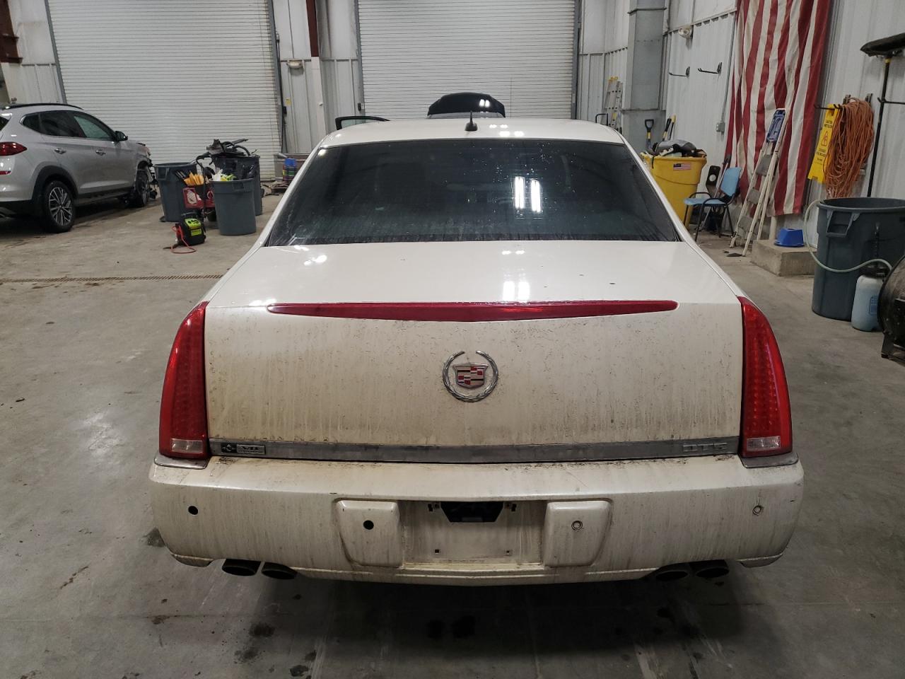 2008 Cadillac DTS - Image 6