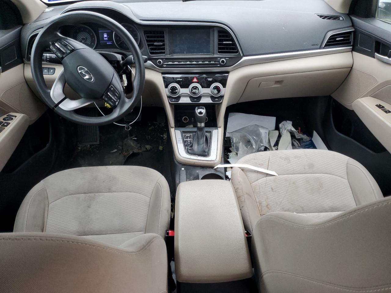2019 Hyundai Elantra - Image 8