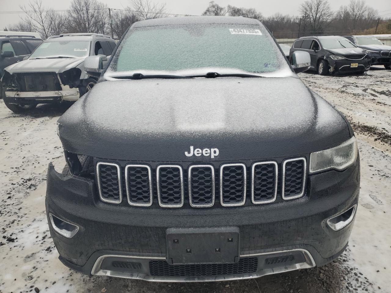 2017 Jeep Grand Cherokee - Image 5