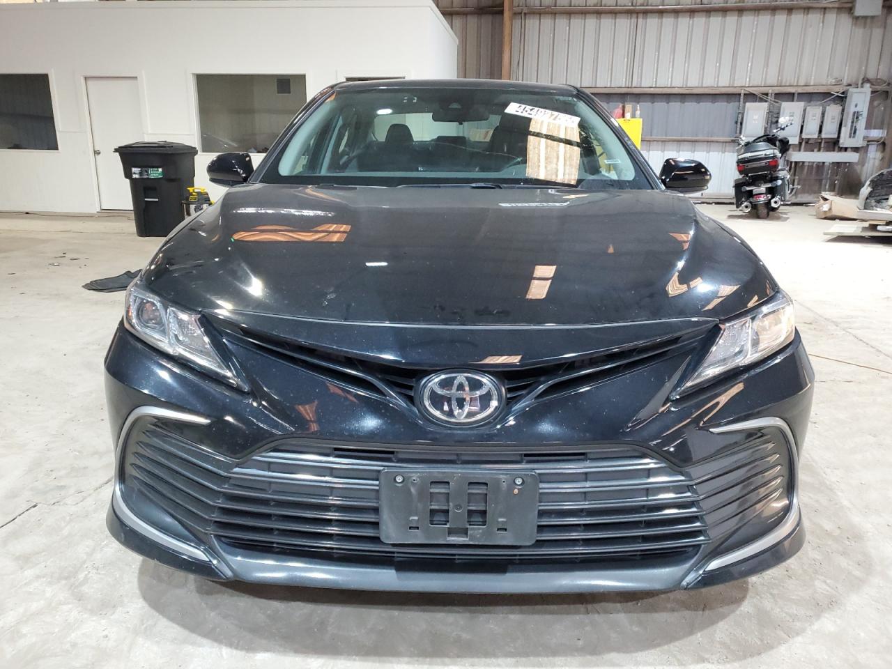 2022 Toyota Camry - Image 5