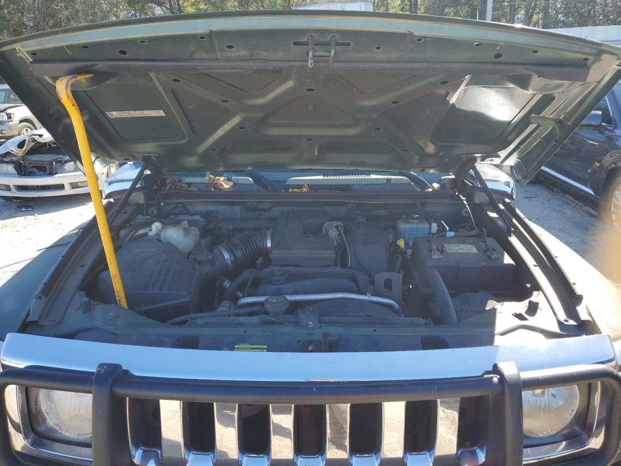 2006 Hummer H3 - Image 12