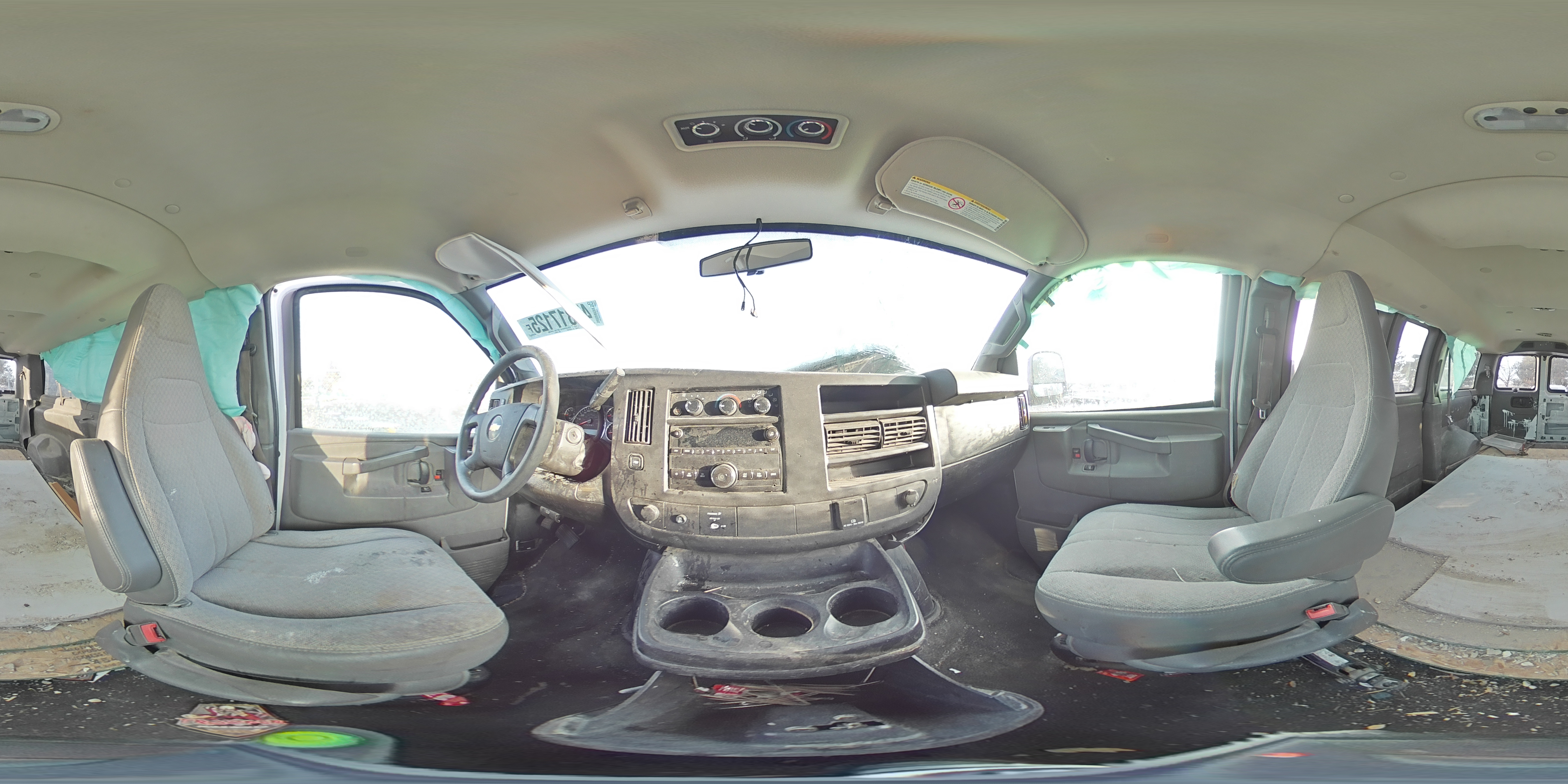 2017 Chevrolet Express - Image 14