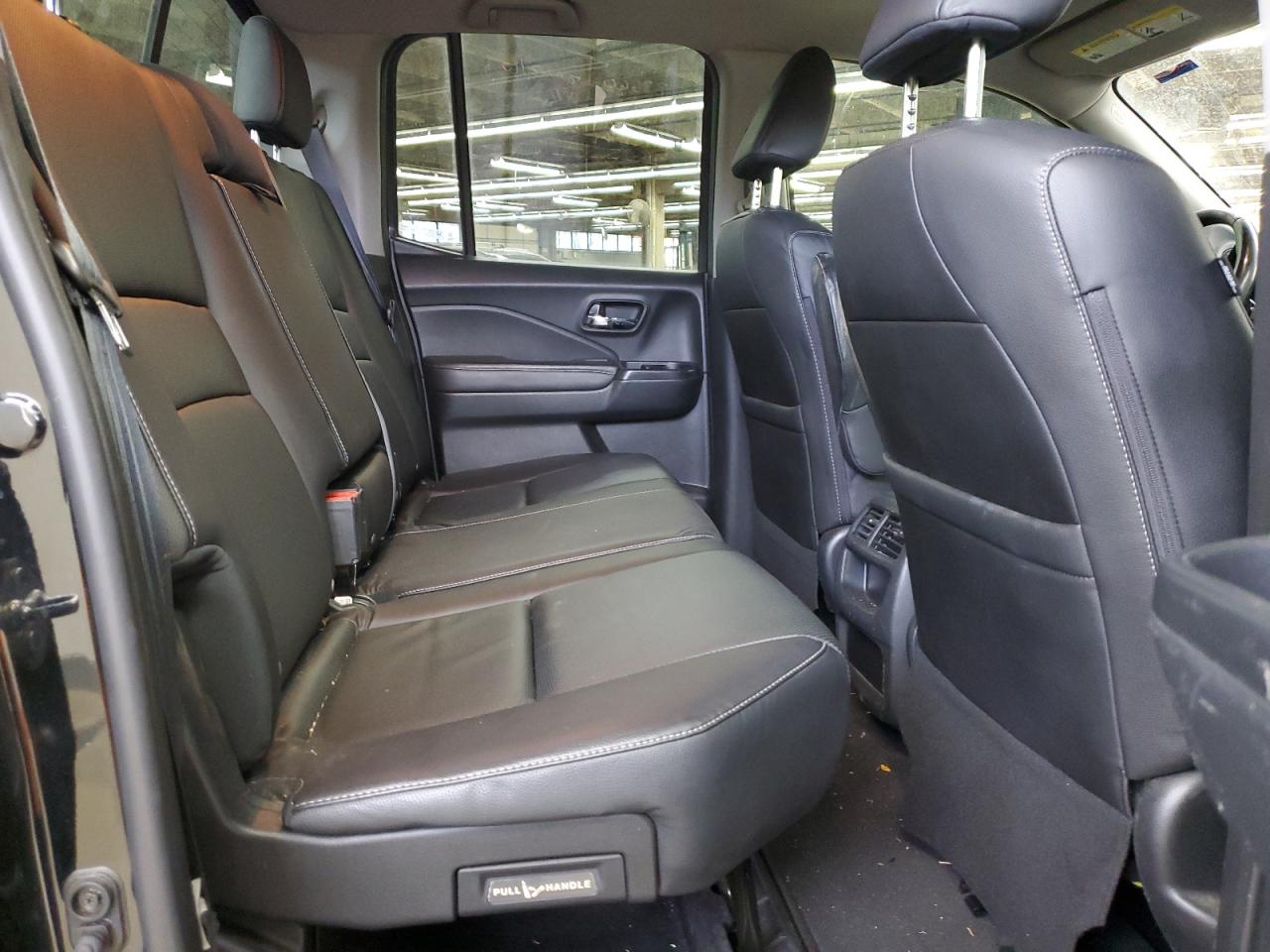 2017 Honda Ridgeline - Image 10