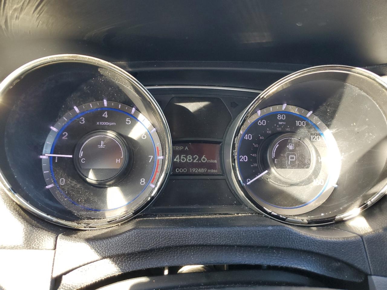 2013 Hyundai Sonata - Image 9