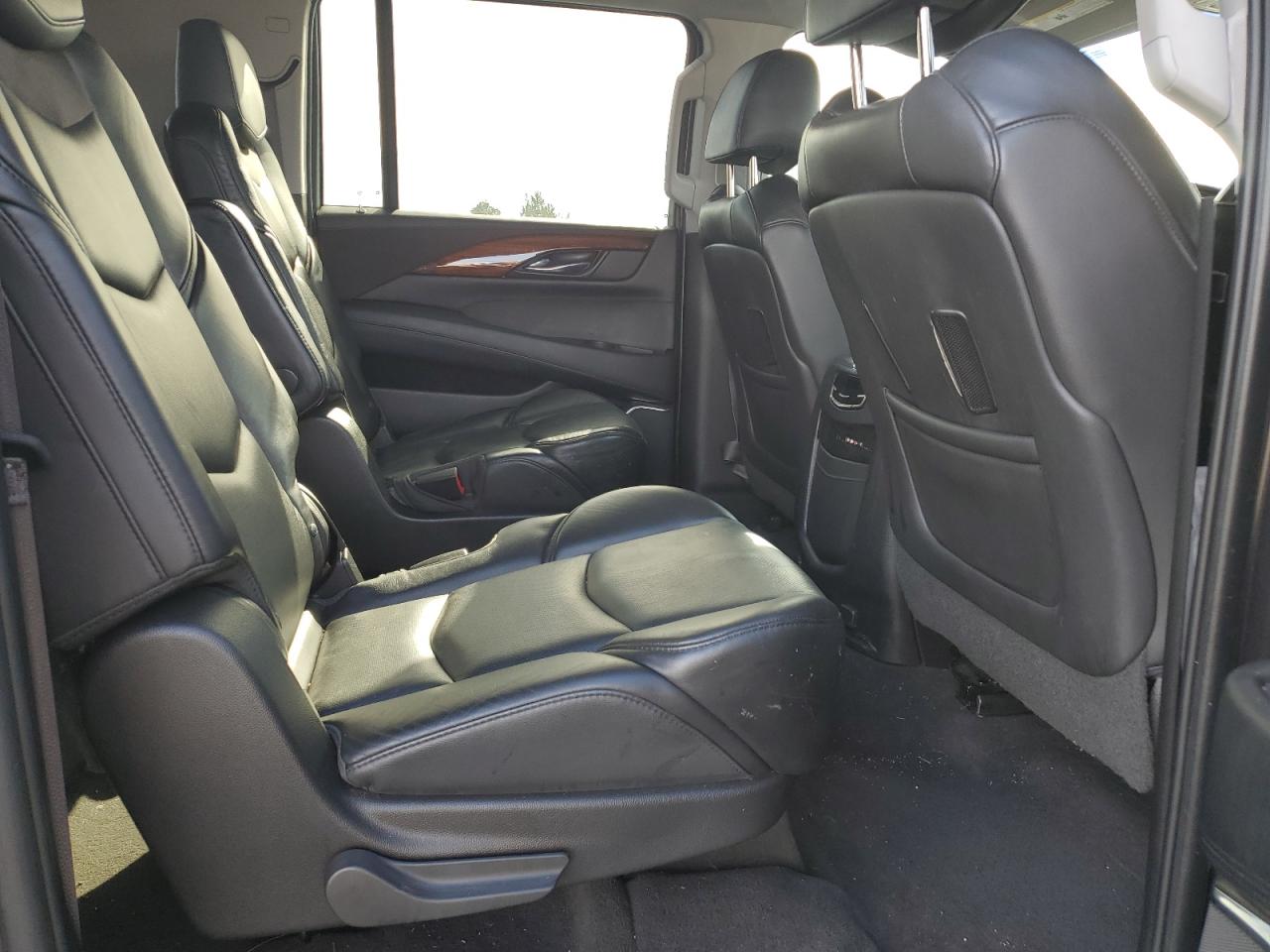 2015 Cadillac Escalade - Image 12
