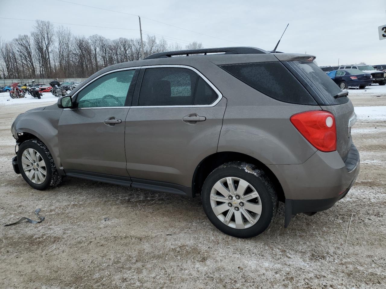 2010 Chevrolet Equinox - Image 2