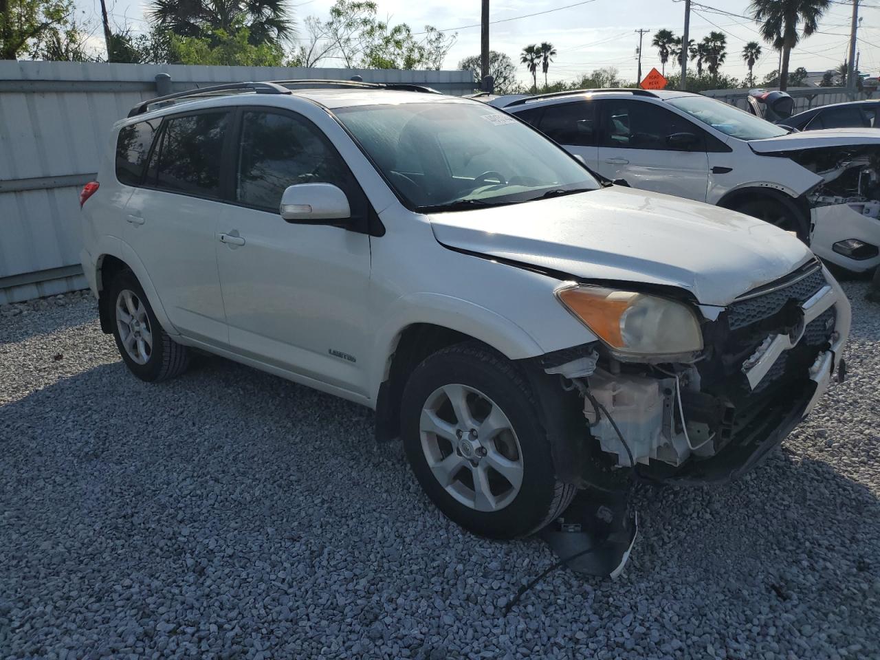 2011 Toyota RAV 4 - Image 4