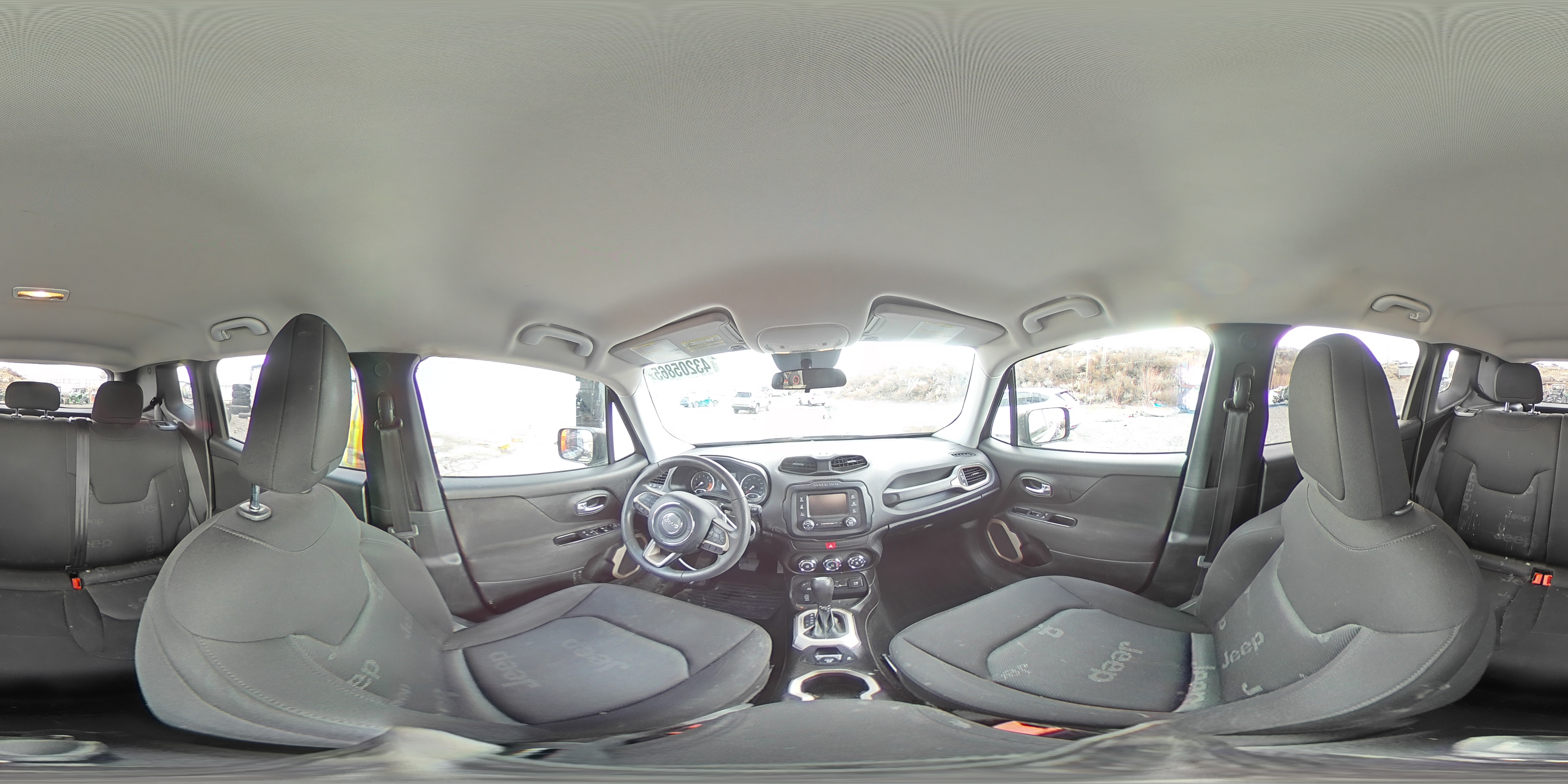 2017 Jeep Renegade - Image 15