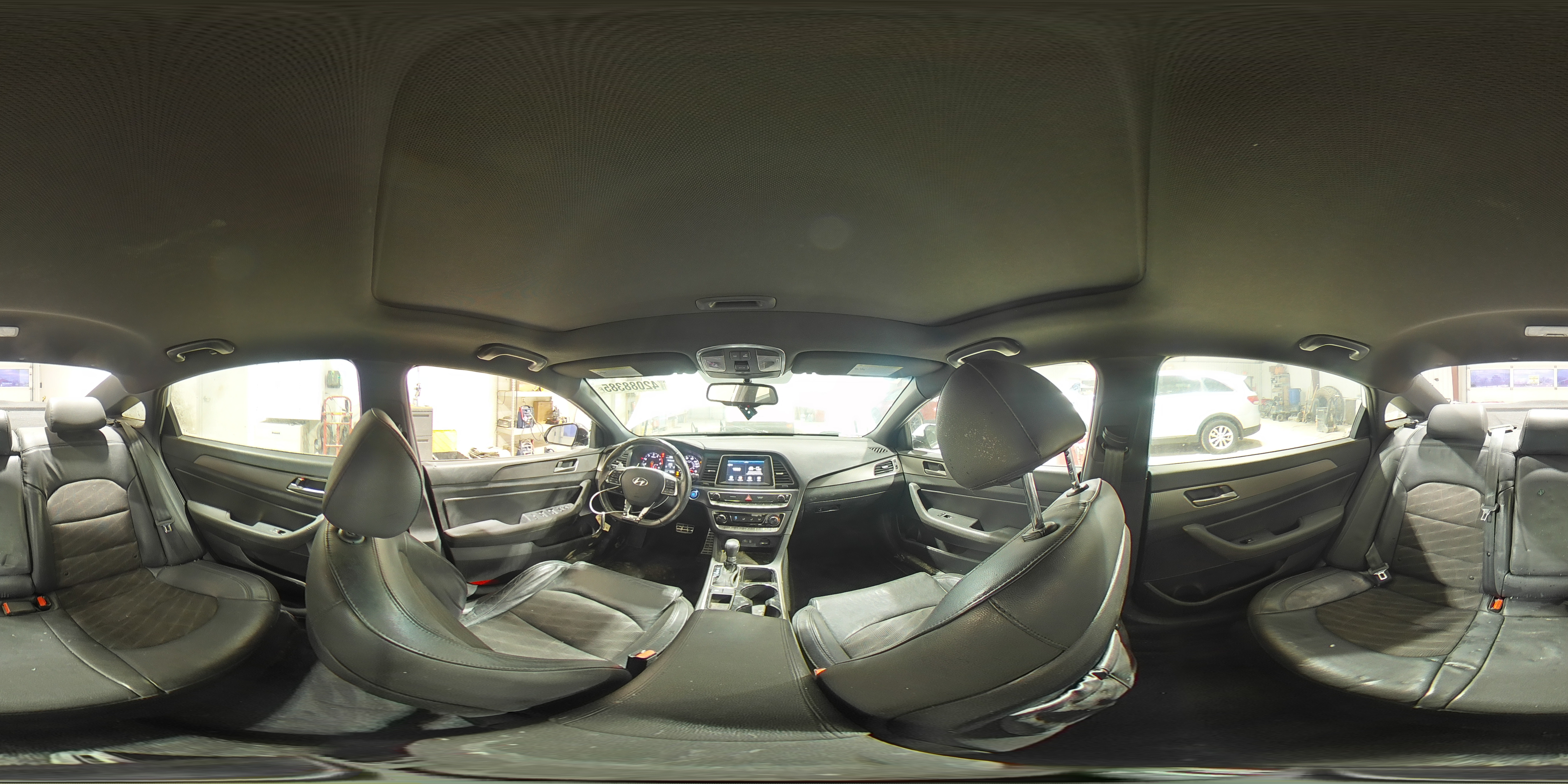 2018 Hyundai Sonata - Image 13