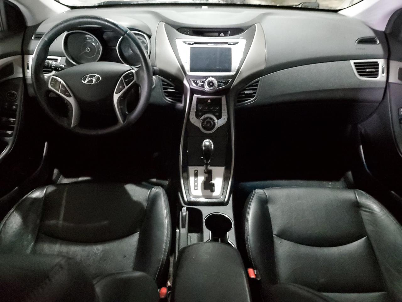 2012 Hyundai Elantra - Image 8