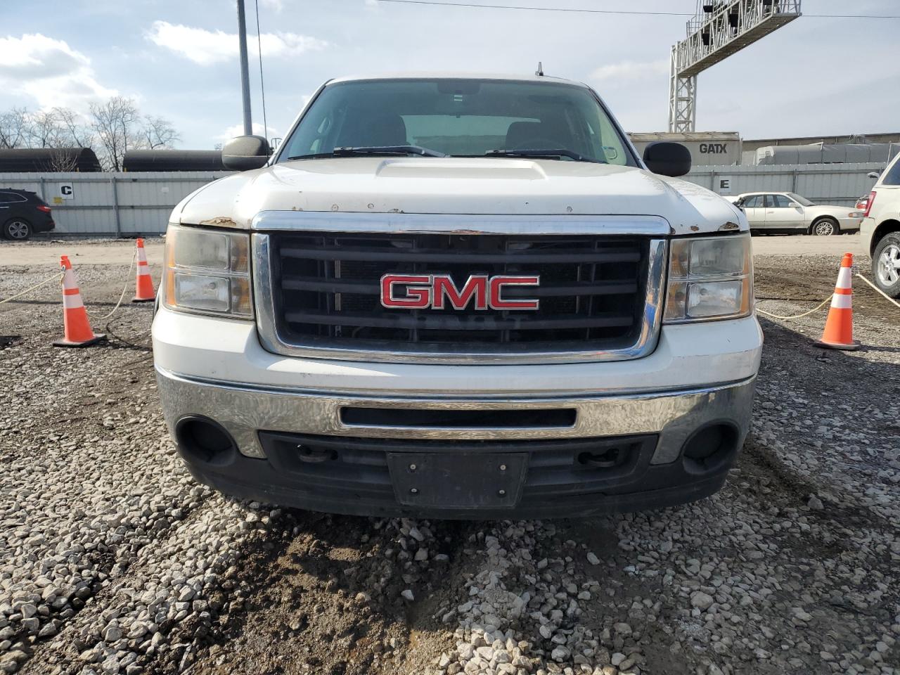2011 GMC Sierra - Image 5