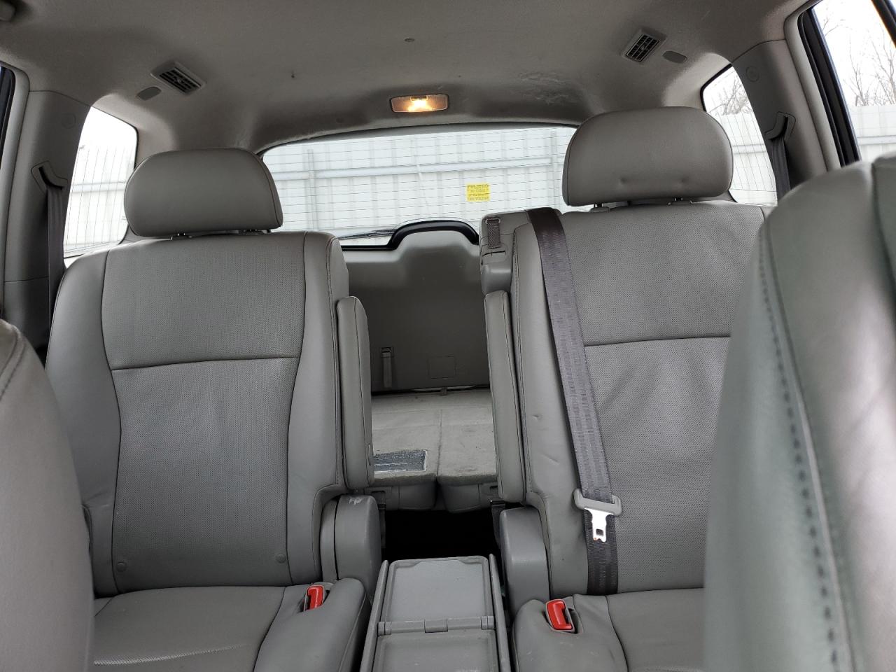 2013 Toyota Highlander - Image 10