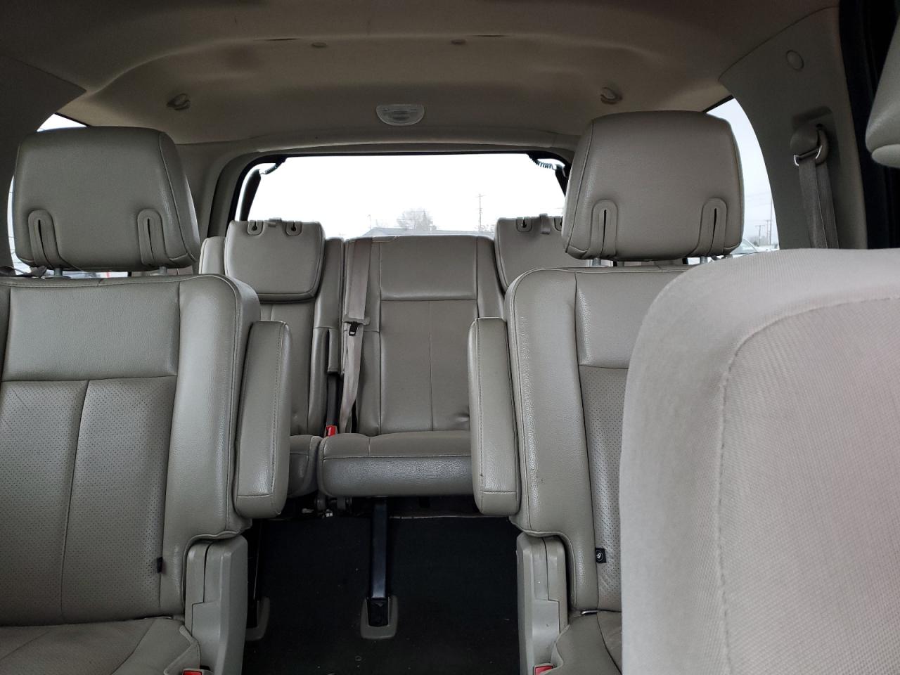 2010 Ford Expedition - Image 10