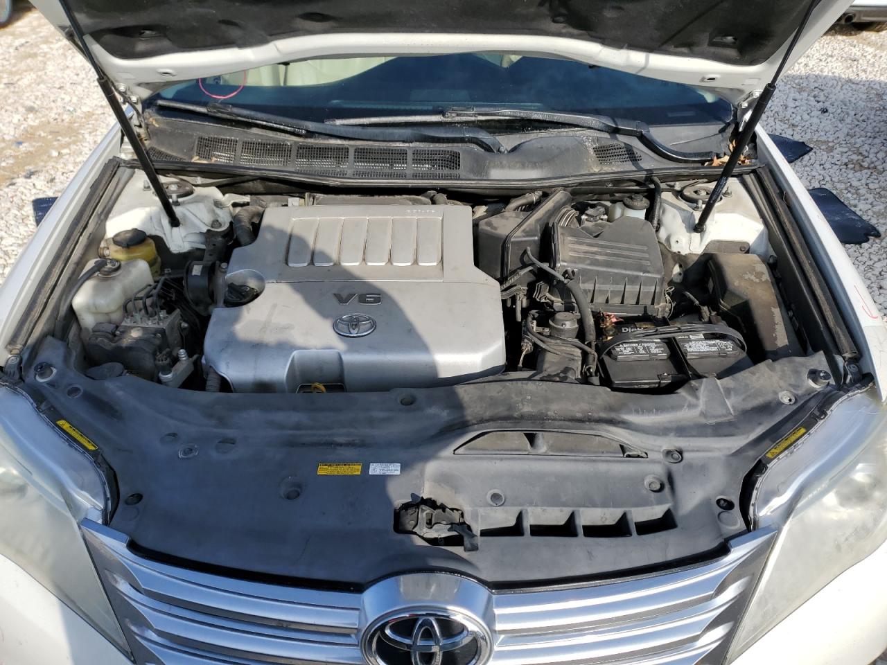 2011 Toyota Avalon - Image 11