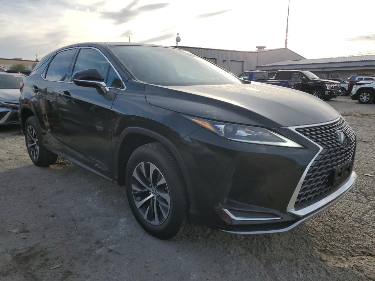 2022 Lexus RX - Image 4