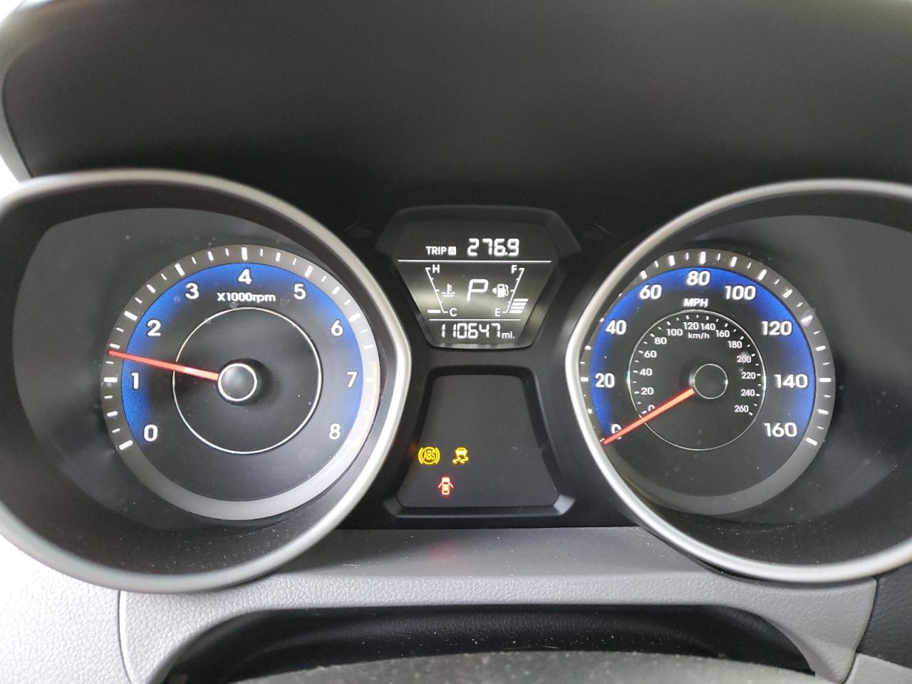 2014 Hyundai Elantra - Image 9