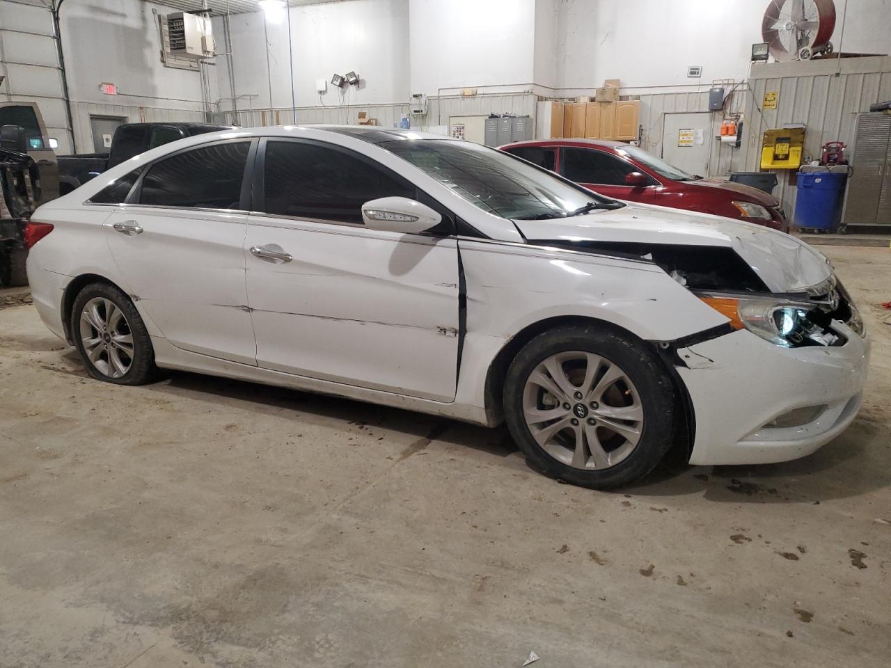 2013 Hyundai Sonata - Image 4