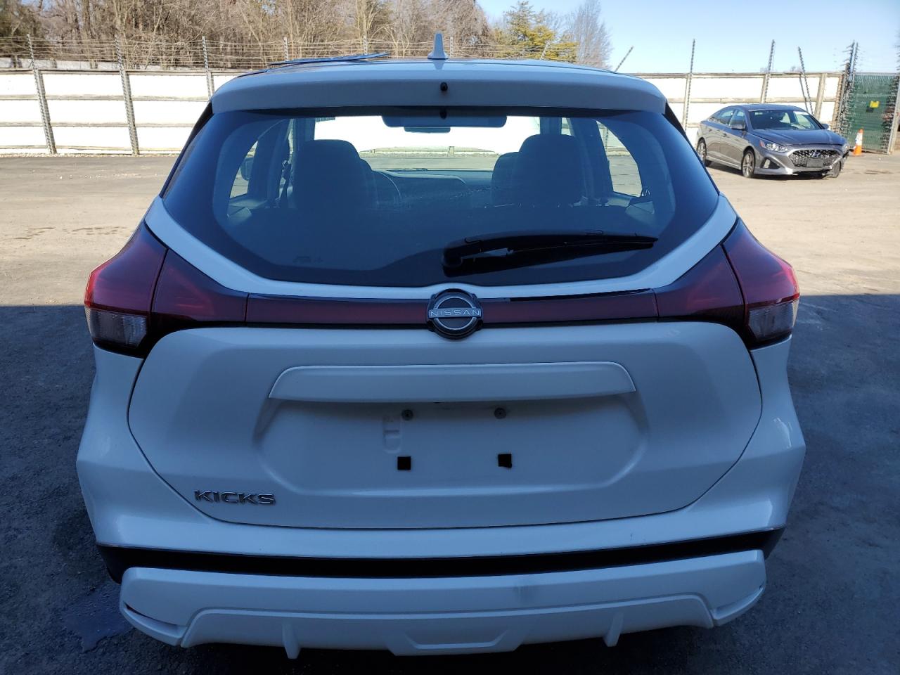 2022 Nissan Kicks - Image 6