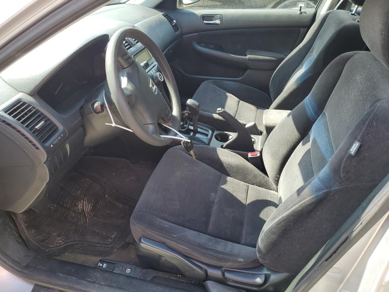 2007 Honda Accord - Image 7