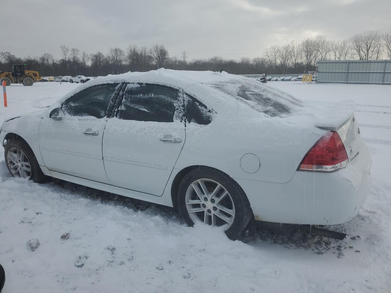 2015 Chevrolet Impala - Image 2
