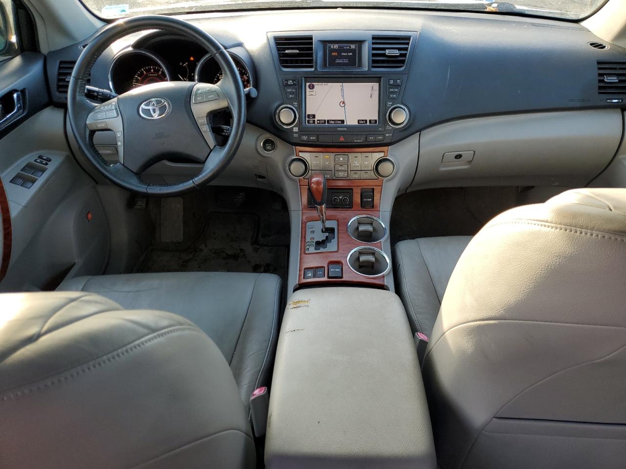 2010 Toyota Highlander - Image 8