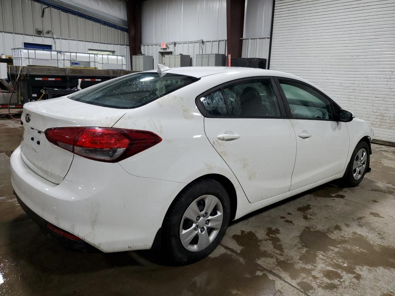 2017 Kia Forte - Image 3