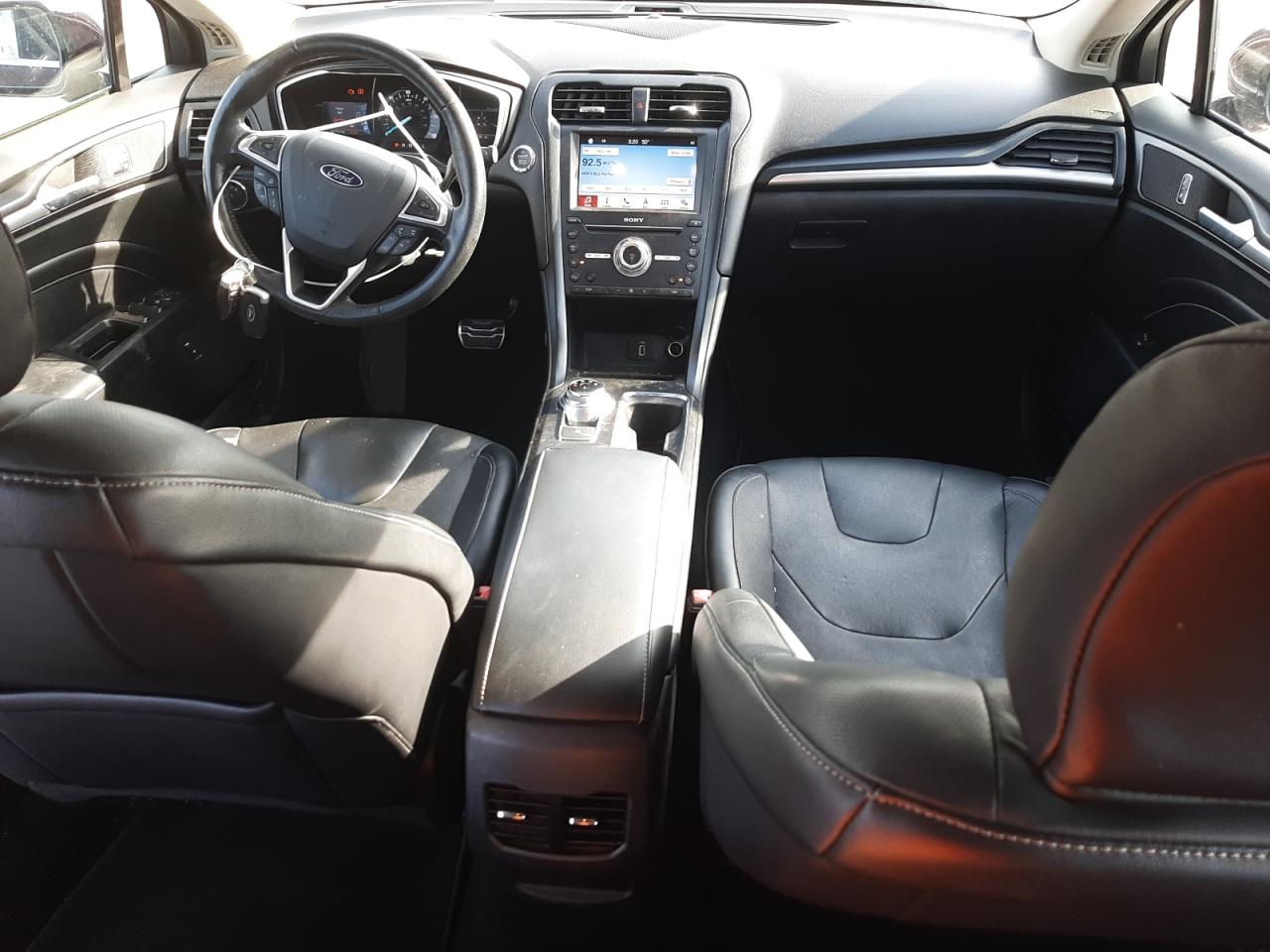 3FA6P0SU6HR238944 FORD FUSION 2017