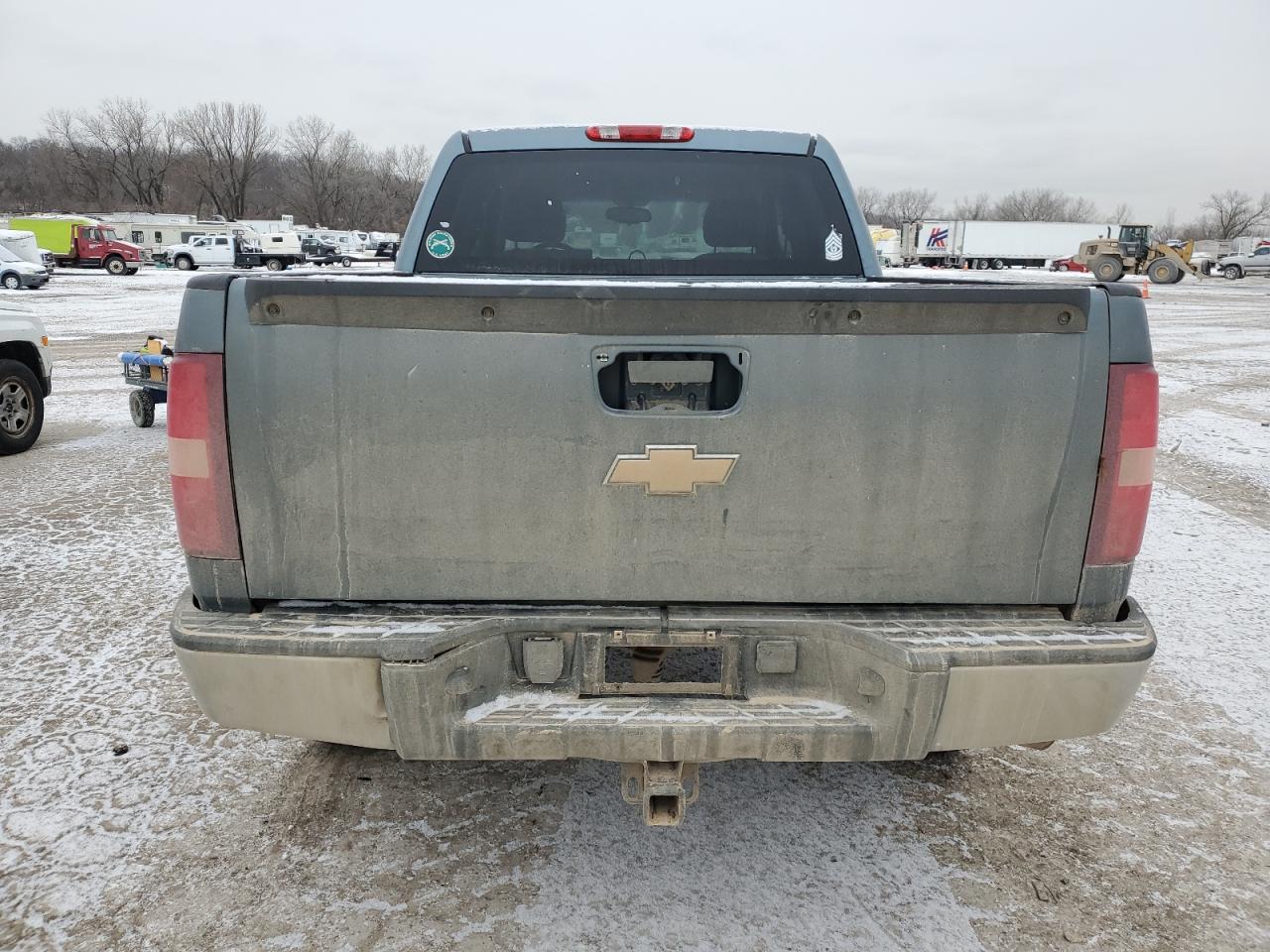 2009 Chevrolet Silverado - Image 6