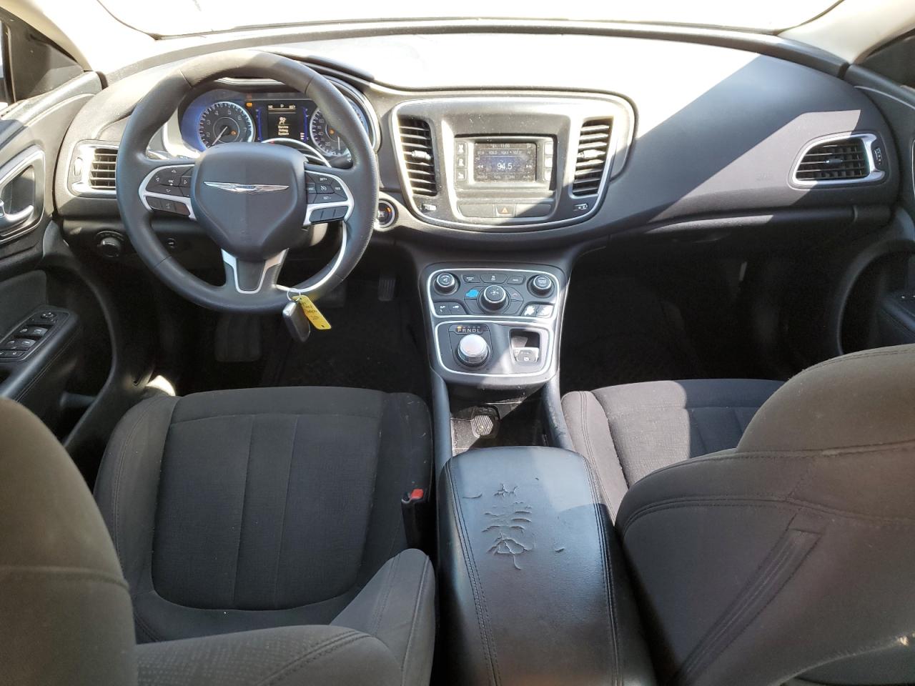 2016 Chrysler 200 - Image 8