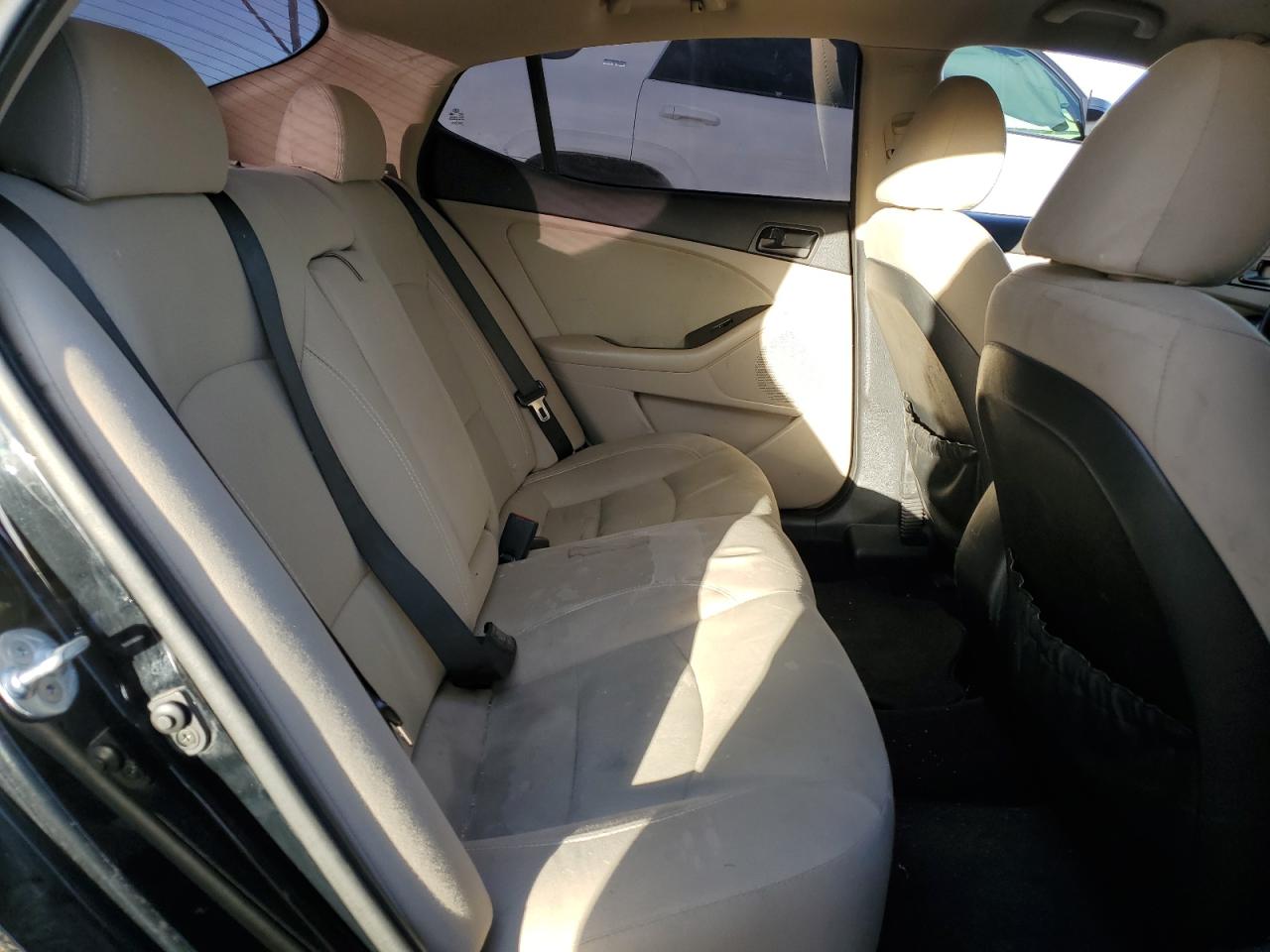 2015 Kia Optima - Image 10