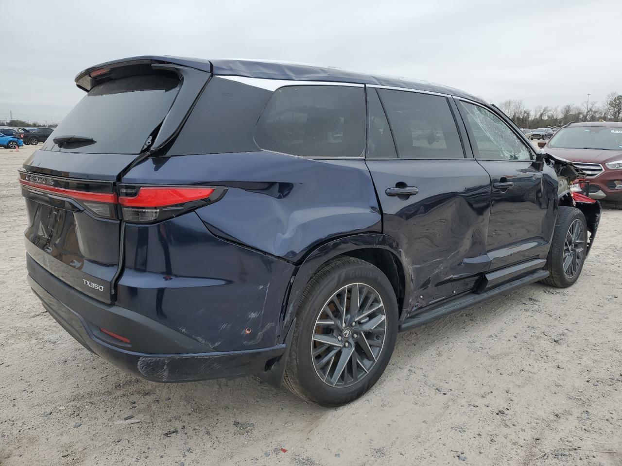 2024 Lexus TX - Image 3