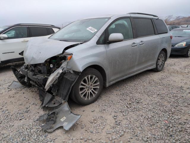 2020 Toyota Sienna Xle