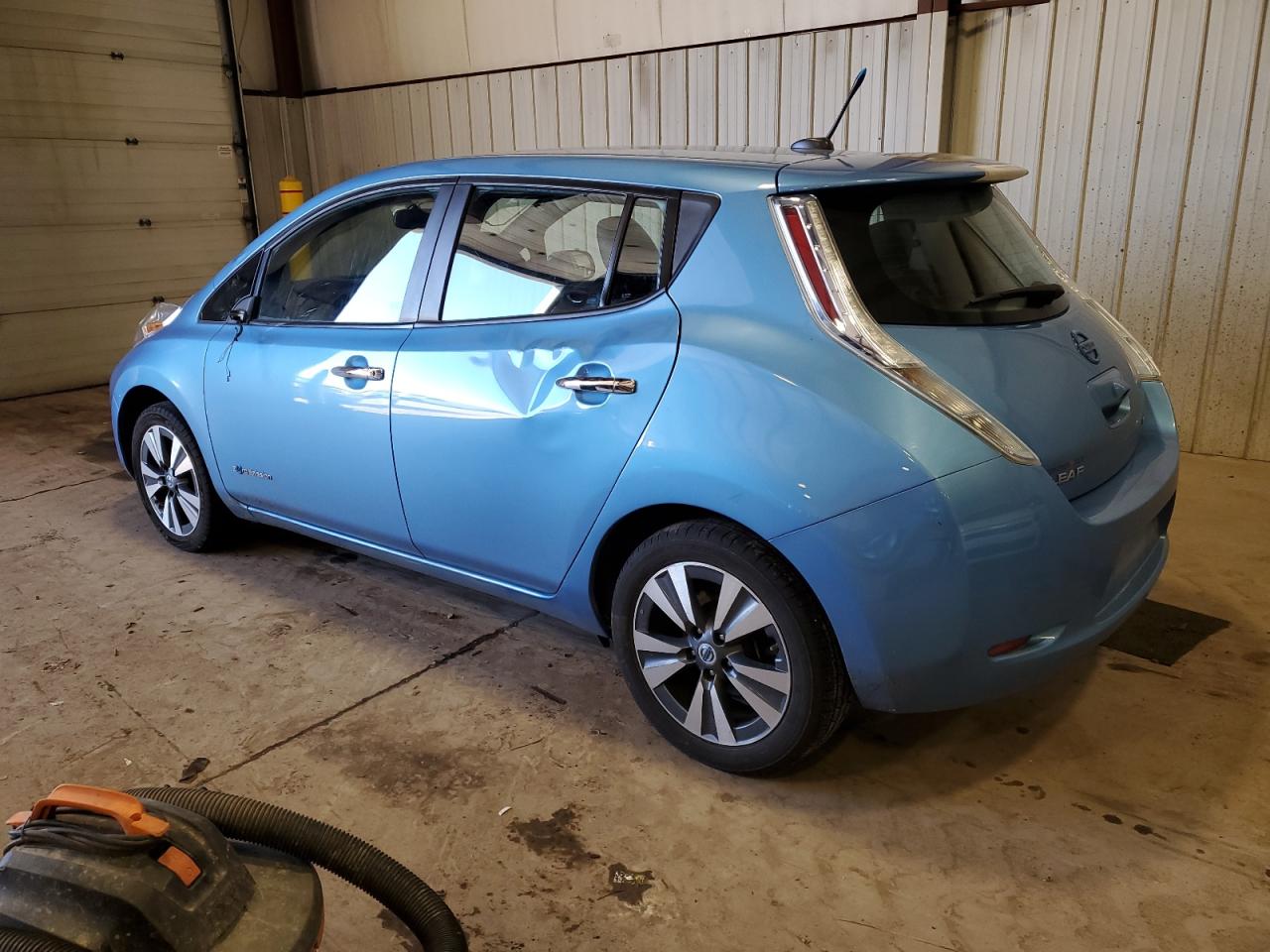 2013 Nissan Leaf - Image 2