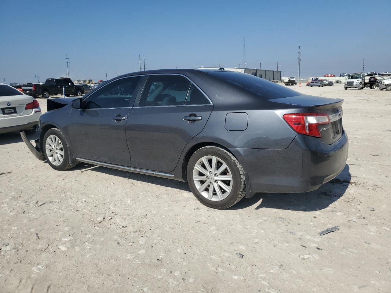 2014 Toyota Camry - Image 2