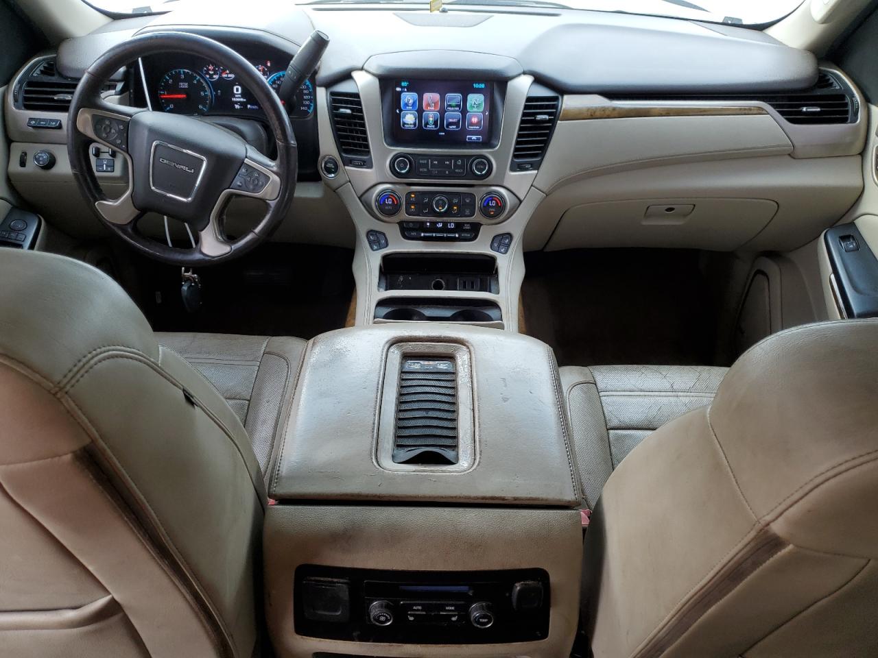 2017 GMC Yukon - Image 8