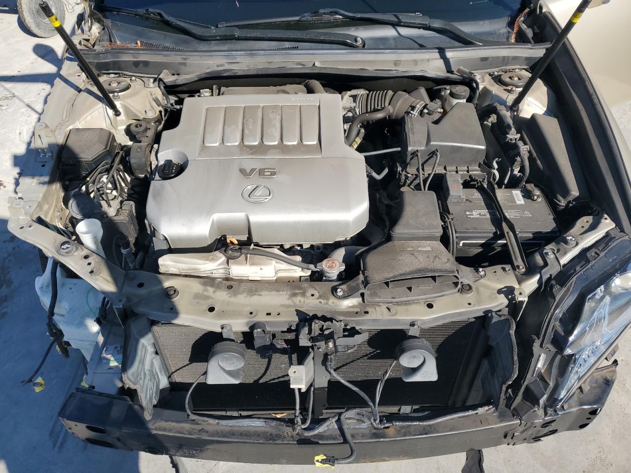 2017 Lexus ES - Image 11