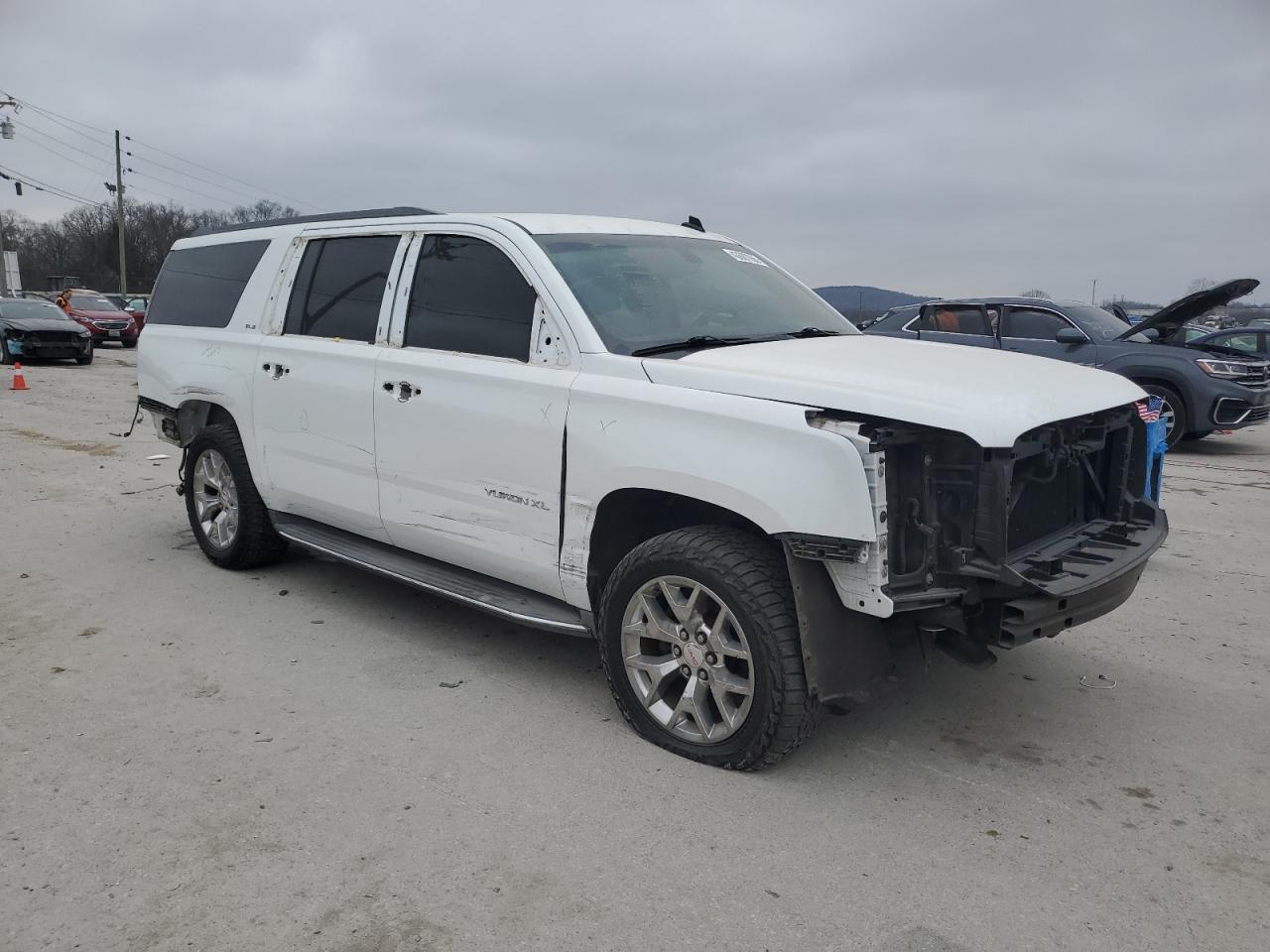 2015 GMC Yukon - Image 4