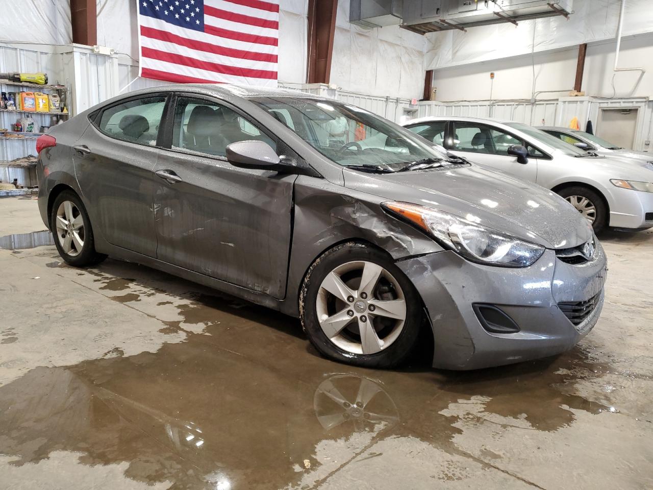 2013 Hyundai Elantra - Image 4