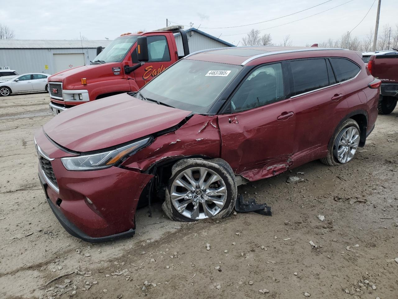 2021 Toyota Highlander - Image 1