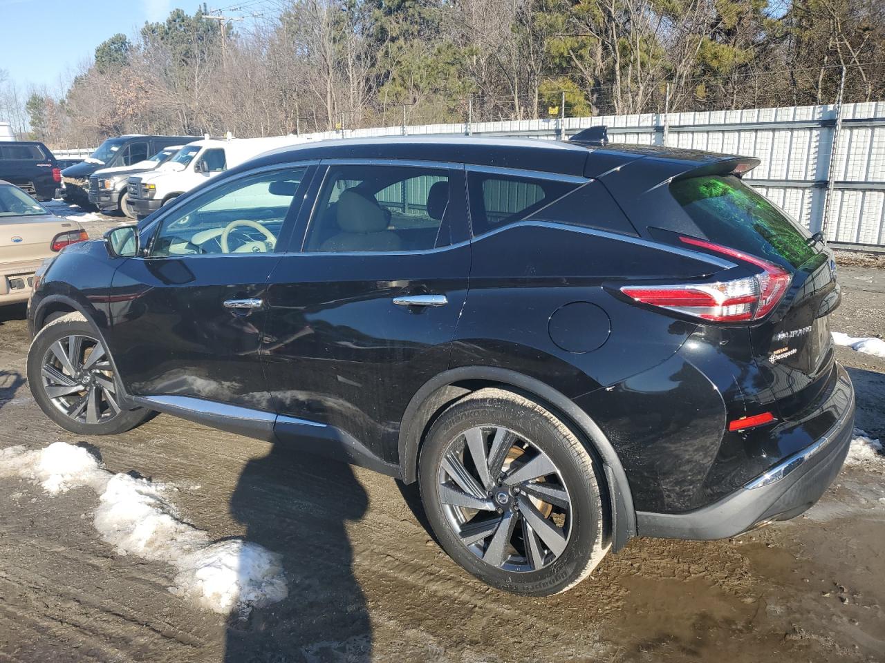 2016 Nissan Murano - Image 2