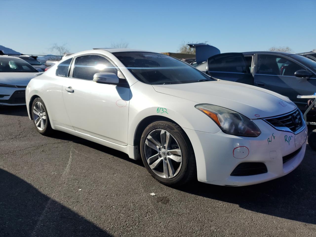 2010 Nissan Altima - Image 4