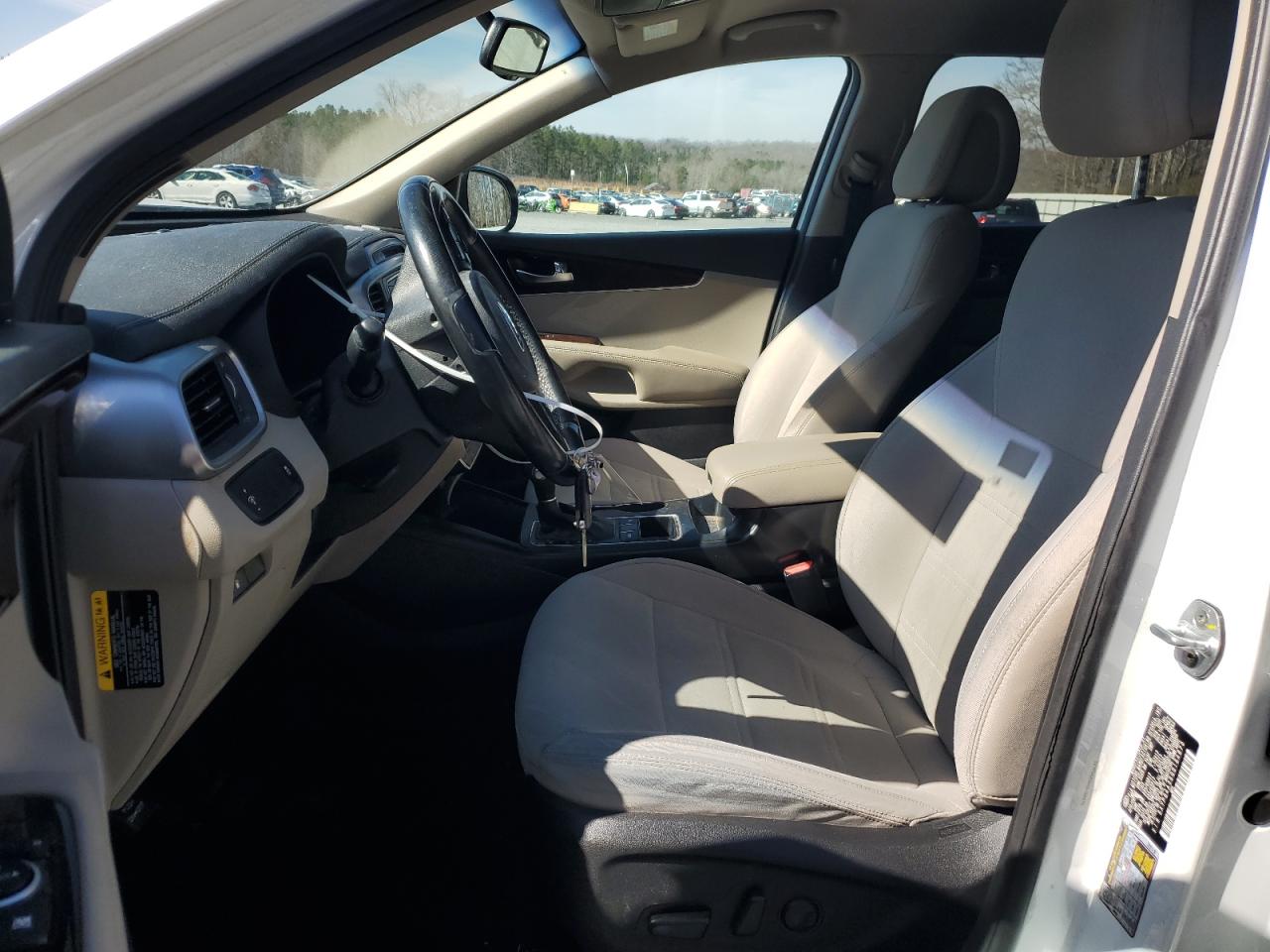 2016 Kia Sorento - Image 7