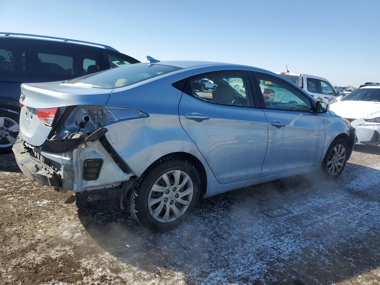 2013 Hyundai Elantra - Image 3