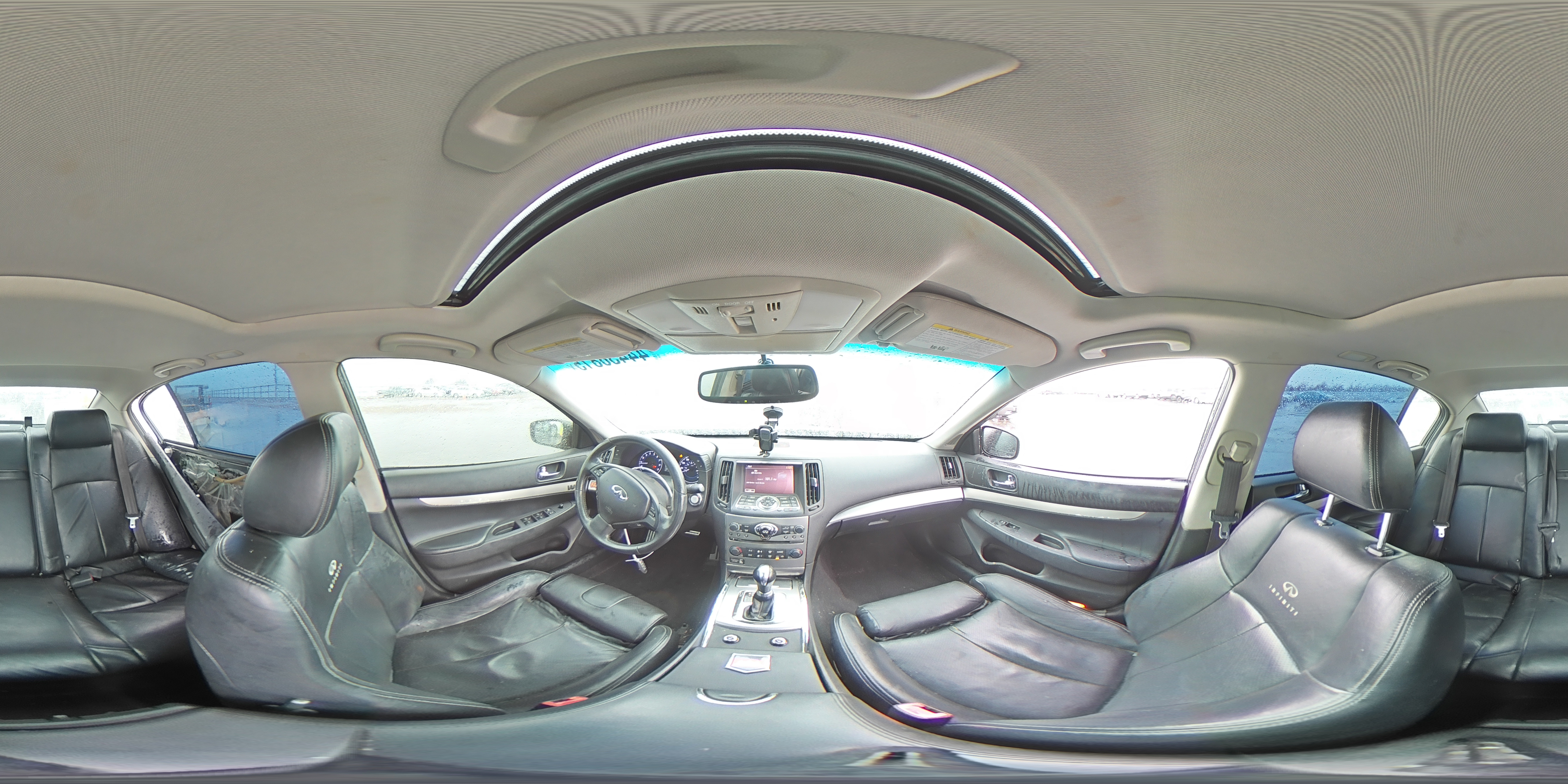 2012 Infiniti G - Image 12