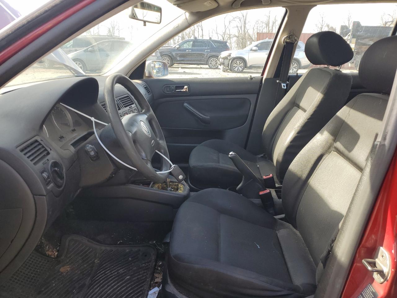 2004 Volkswagen Jetta - Image 7