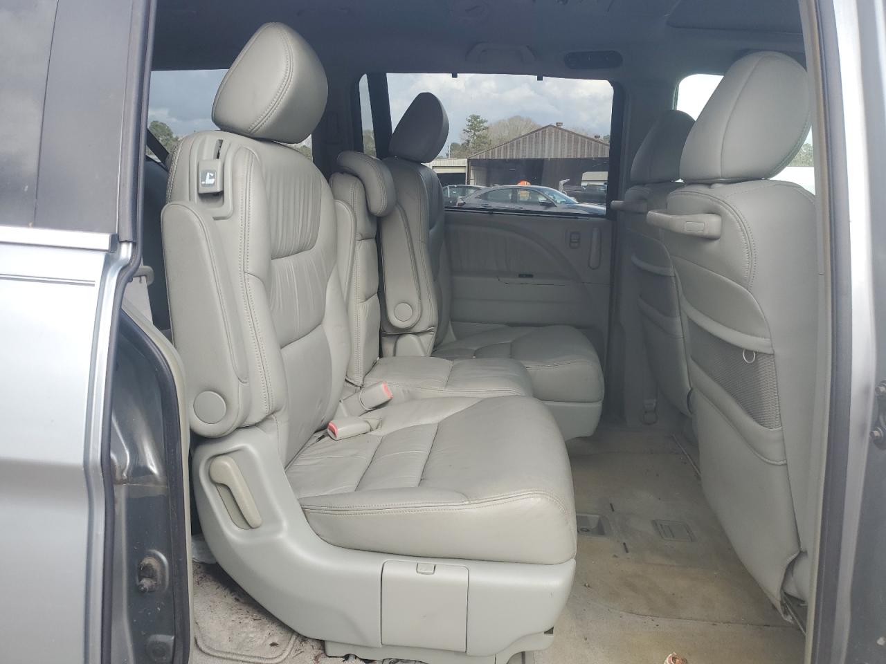 2005 Honda Odyssey - Image 12