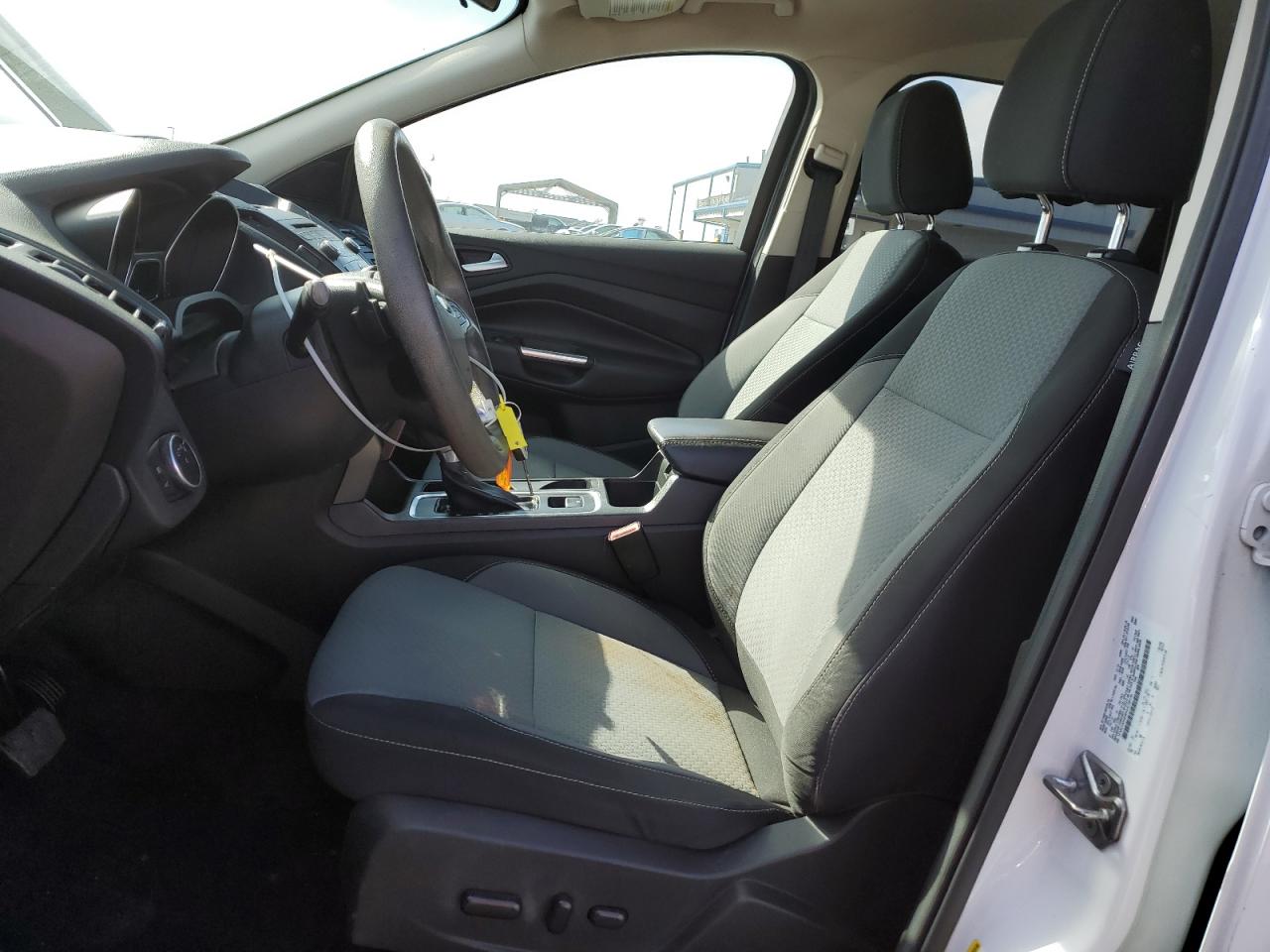 1FMCU0GD8HUC39130 FORD ESCAPE 2017